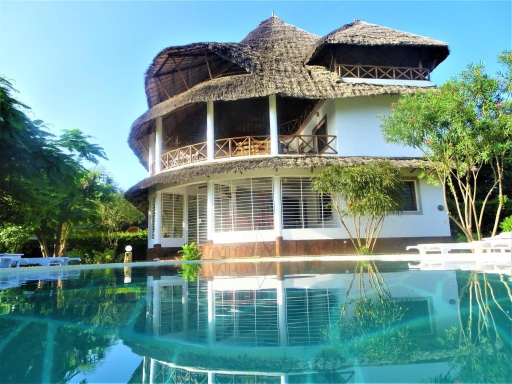 Watamu, Nestled Between Pristine Beaches And Lush Tropical Forest Otel Dış mekan fotoğraf